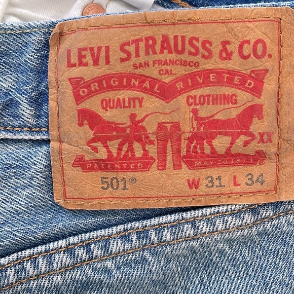 NWOT Men’s Levi’s Stonewashed Destroyed 501’s - Picture 7 of 15